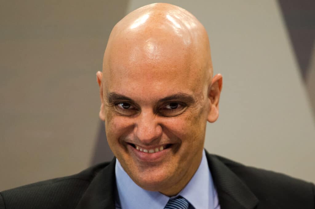 STF julga hoje se Alexandre de Moraes deve ser investigado